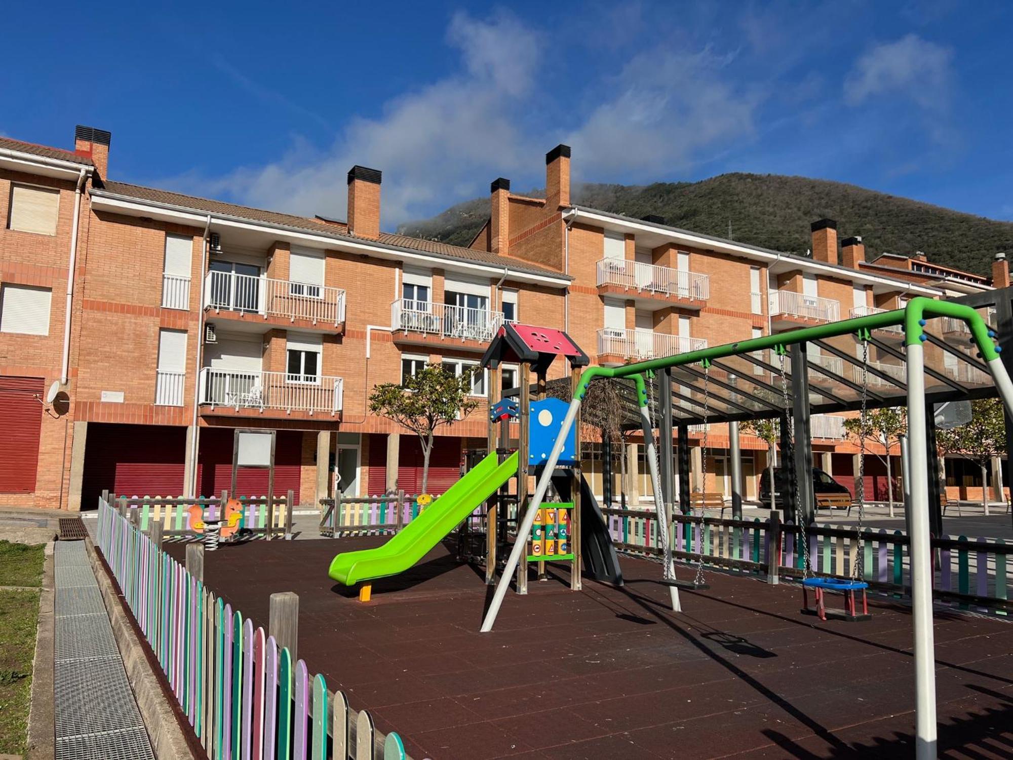 Apartament Reformat Al Bergueda 6P Sant Jordi de Cercs エクステリア 写真