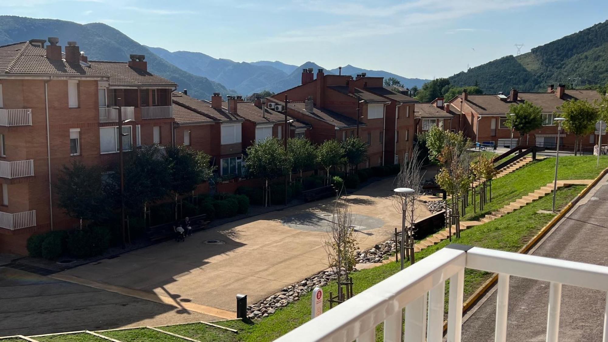 Apartament Reformat Al Bergueda 6P Sant Jordi de Cercs エクステリア 写真