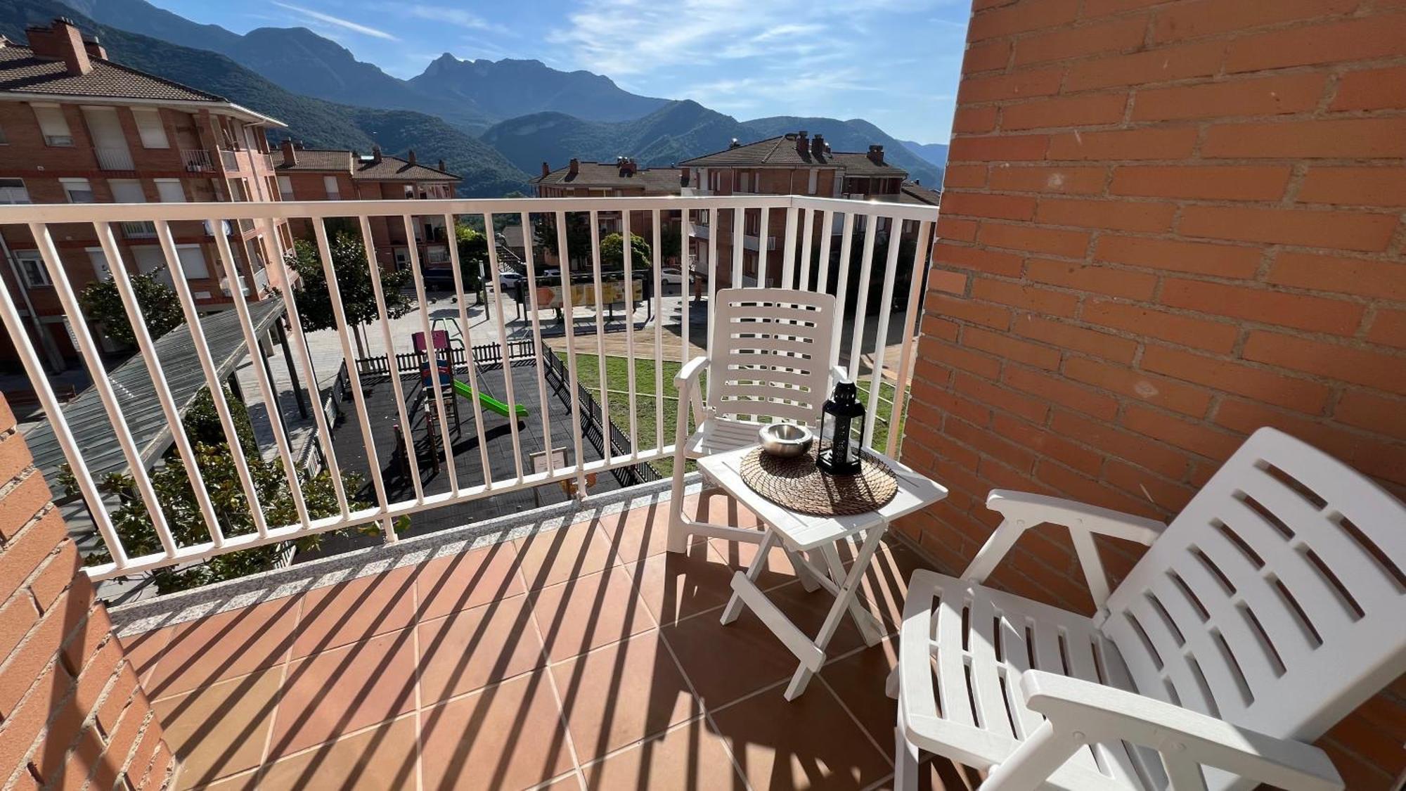 Apartament Reformat Al Bergueda 6P Sant Jordi de Cercs エクステリア 写真