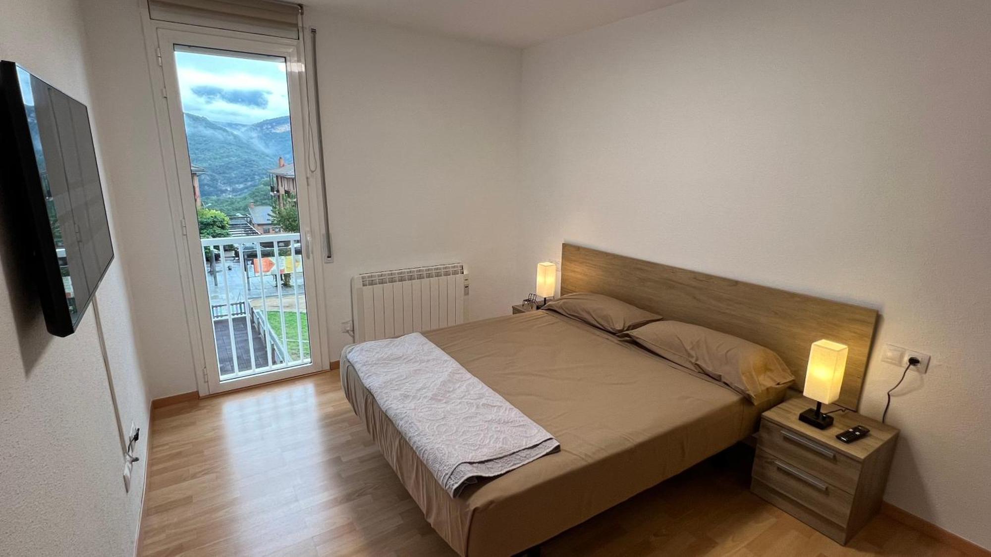 Apartament Reformat Al Bergueda 6P Sant Jordi de Cercs エクステリア 写真